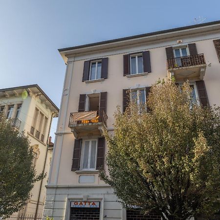 Casa Vacanza Dimora Vincenza Luino Ngoại thất bức ảnh