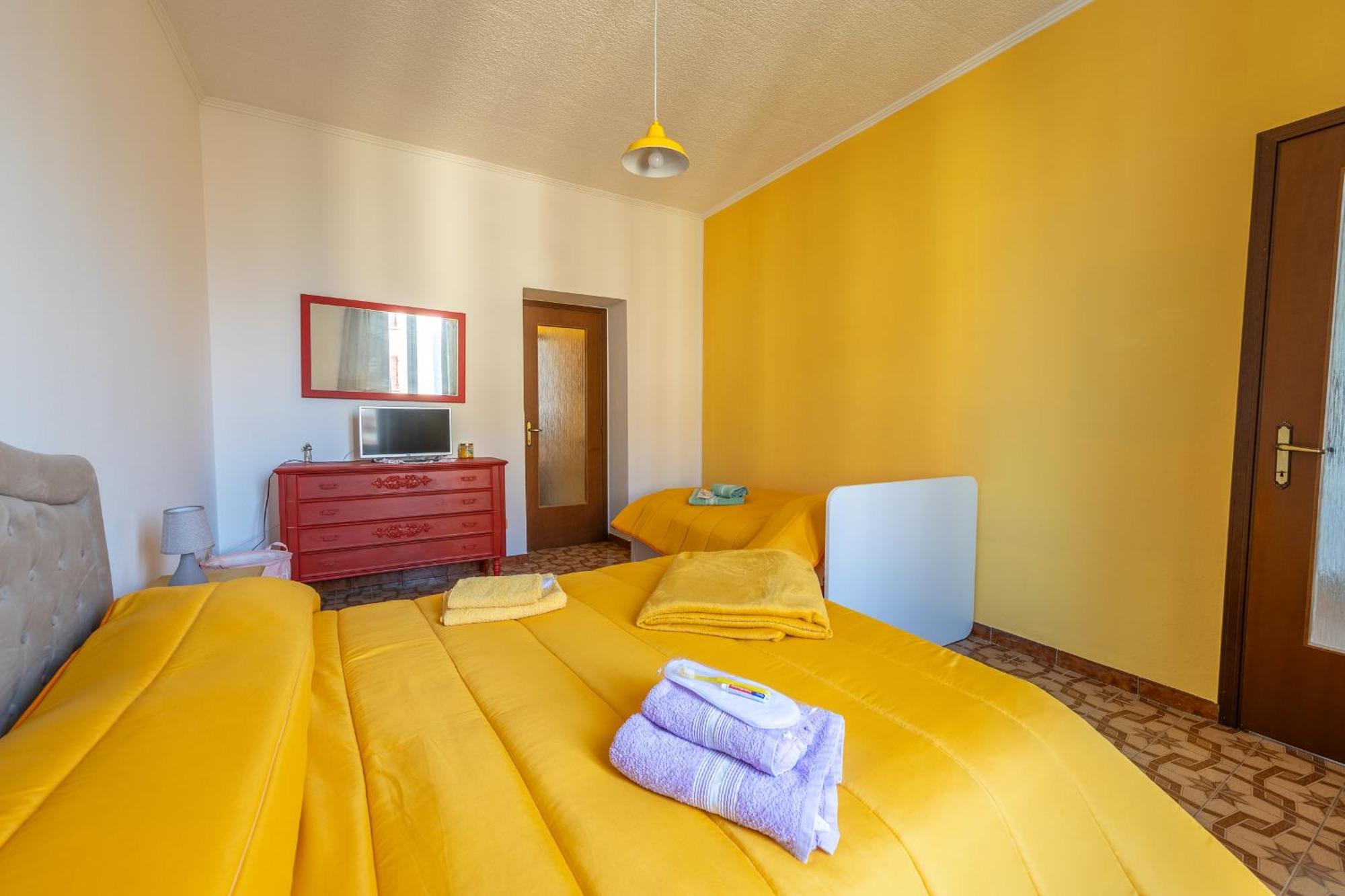 Casa Vacanza Dimora Vincenza Luino Ngoại thất bức ảnh